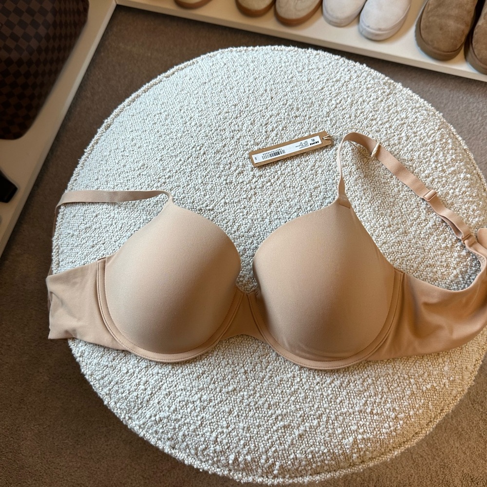 SKIMS Nude Underwire Bra